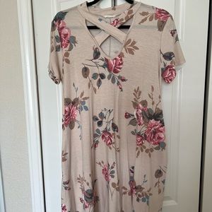 ODDY: Floral Dress